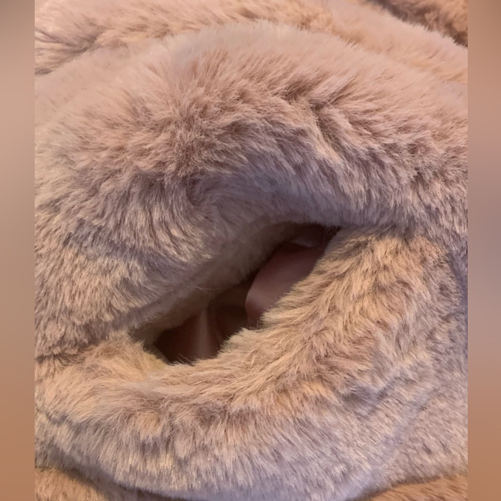 Heartloom Blush Faux Fur Posh Jacket - Picture 9 of 16